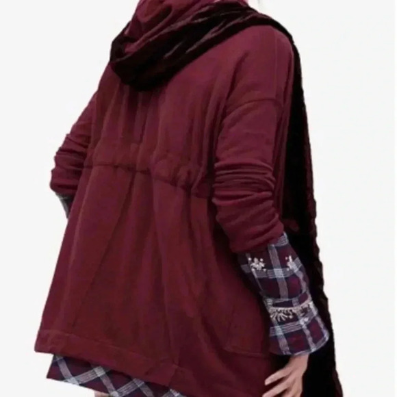 FREE PEOPLE WESTWOOD VELVET TRIM BURGUNDY CARDIGAN WITH HOOD OVERSIZED SIZE XS - Picture 3 of 11